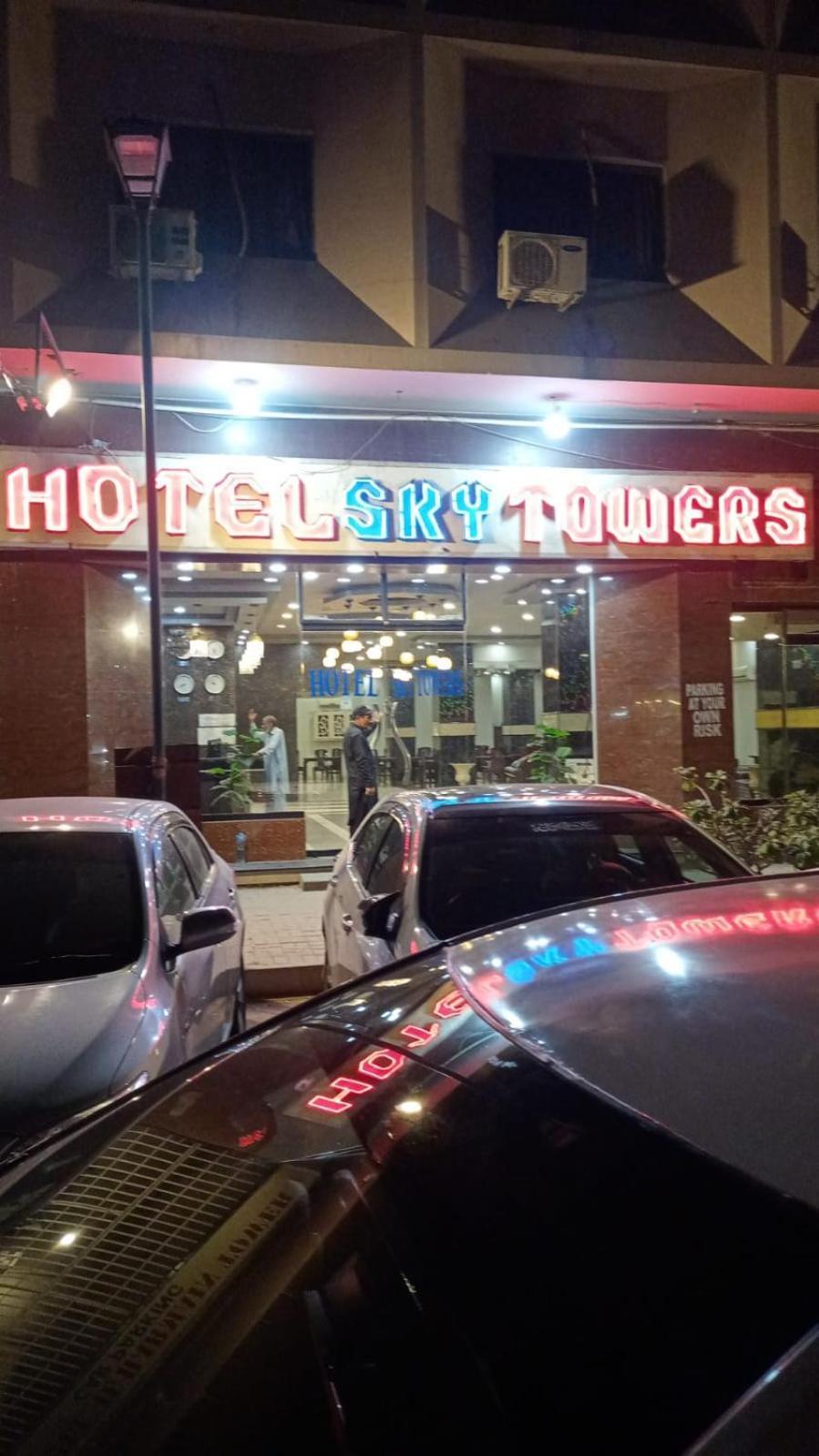 Hotel Sky Towers Karachi Extérieur photo