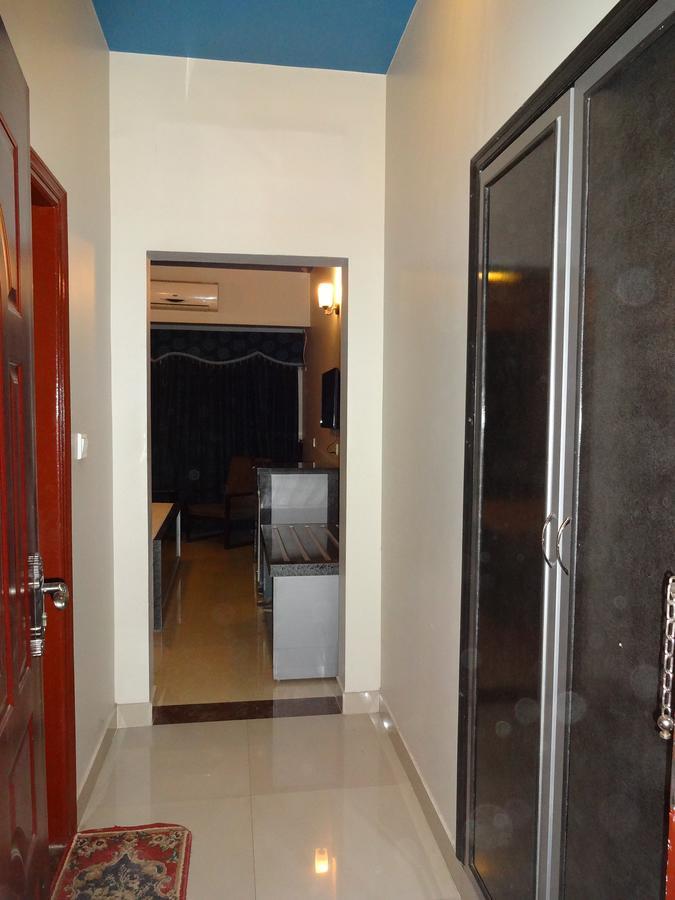 Hotel Sky Towers Karachi Extérieur photo