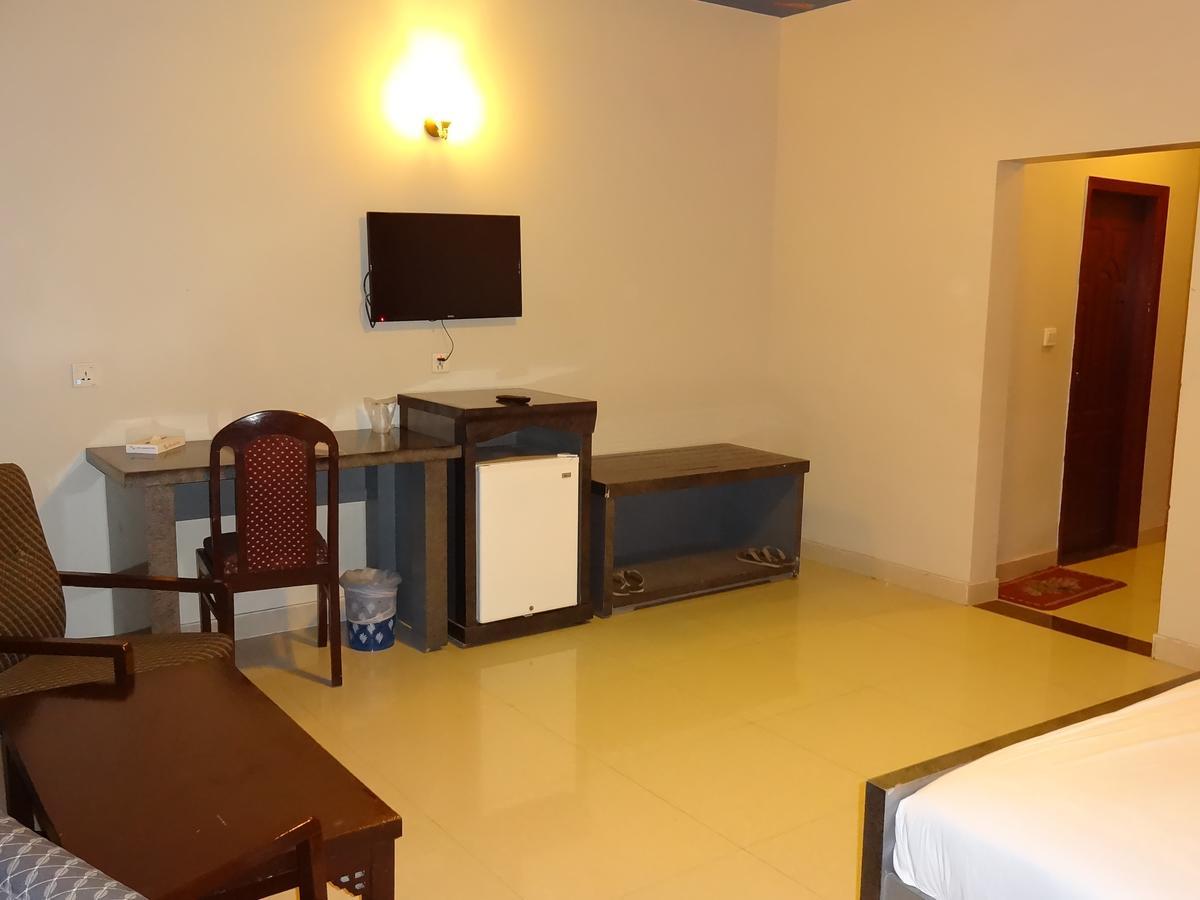 Hotel Sky Towers Karachi Extérieur photo