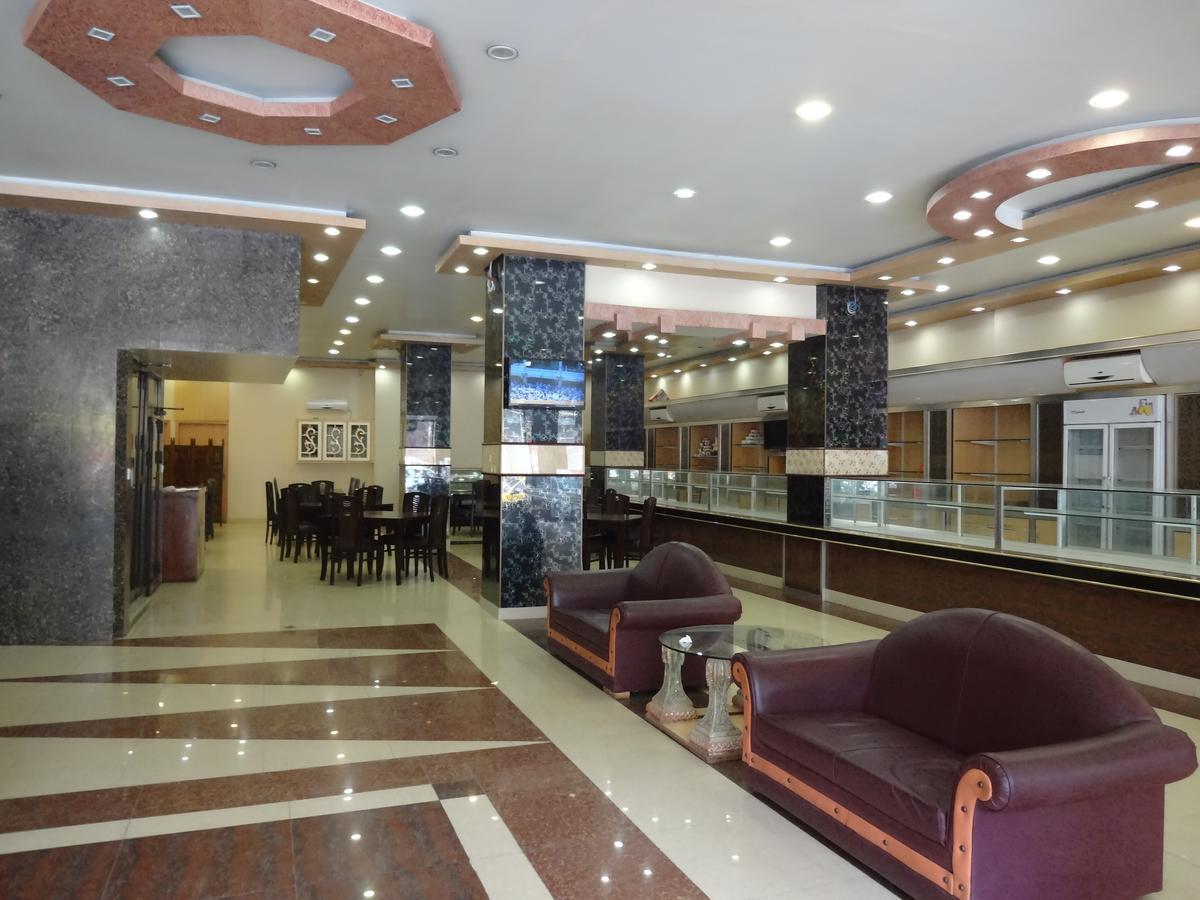 Hotel Sky Towers Karachi Extérieur photo