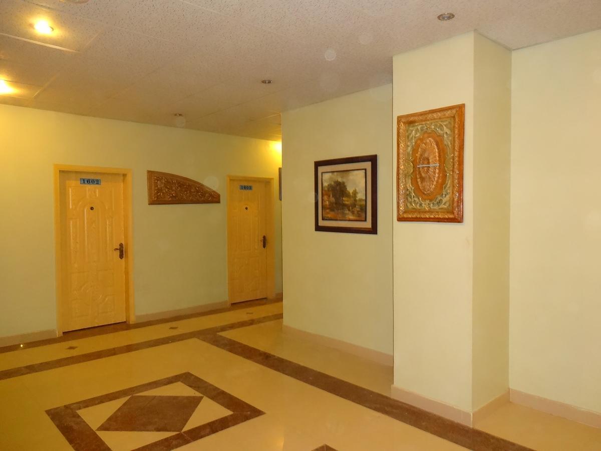 Hotel Sky Towers Karachi Extérieur photo